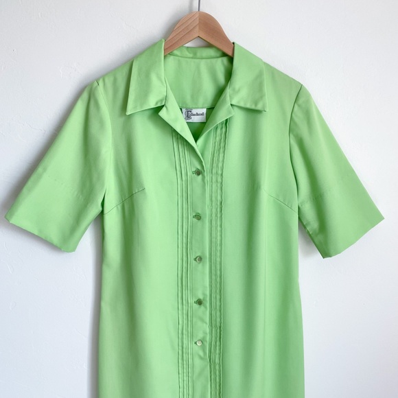 SOLD Vintage Lillian Russell 60's Lime Green Pintuck Shift Dress - Picture 2 of 7